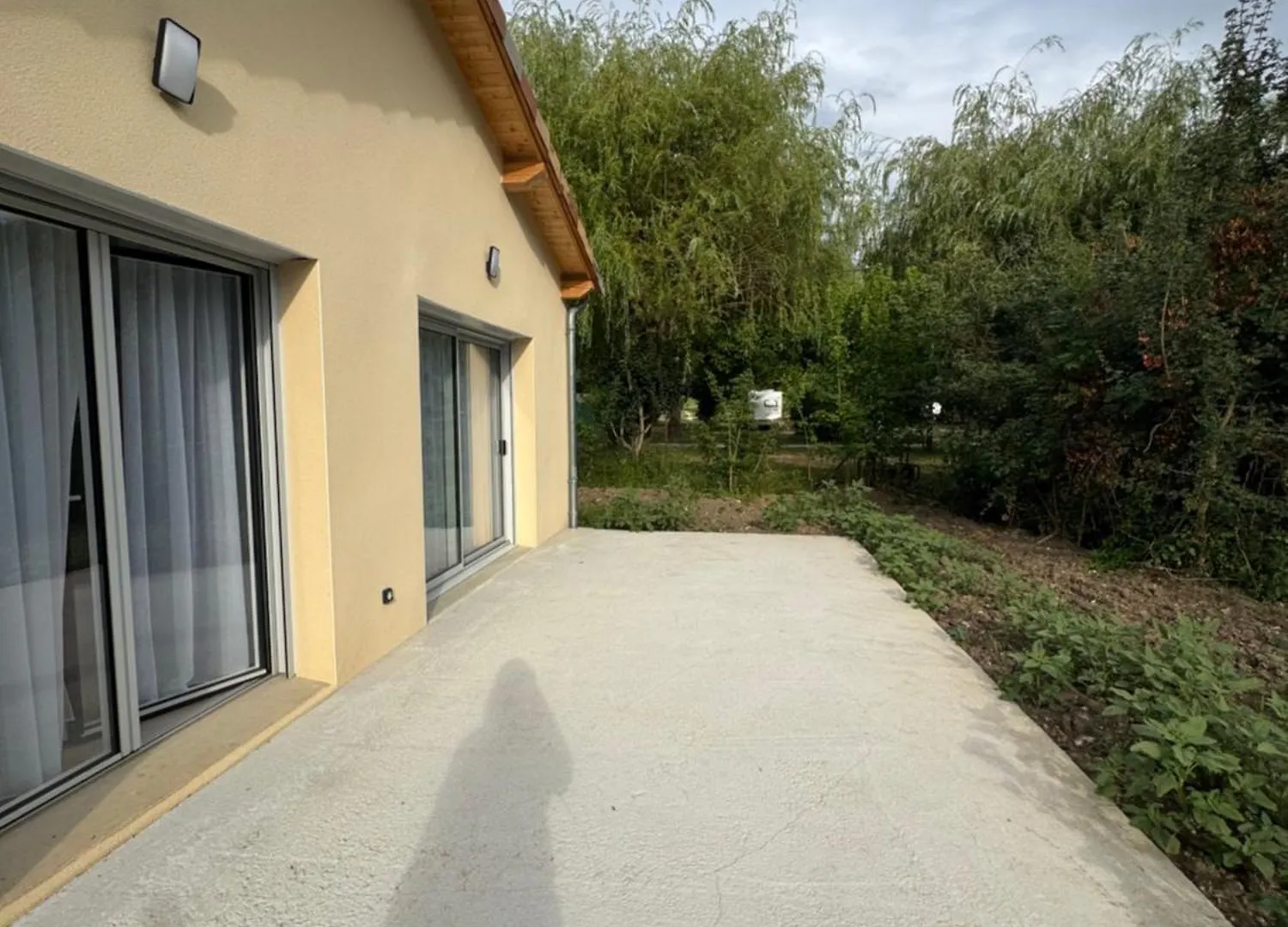 Villa Ursu Die 0*,